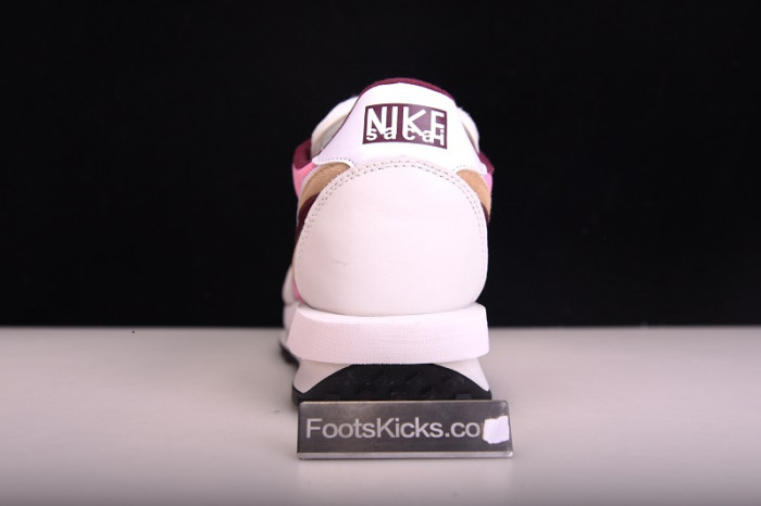 Sacai x Nike LDV Waffle pink  BV0073-500