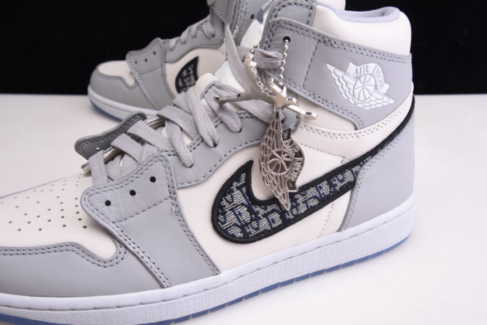 Air Jordan 1 High CN8007-002