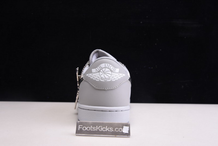 AIR JORDAN 1 low  CN8007-001