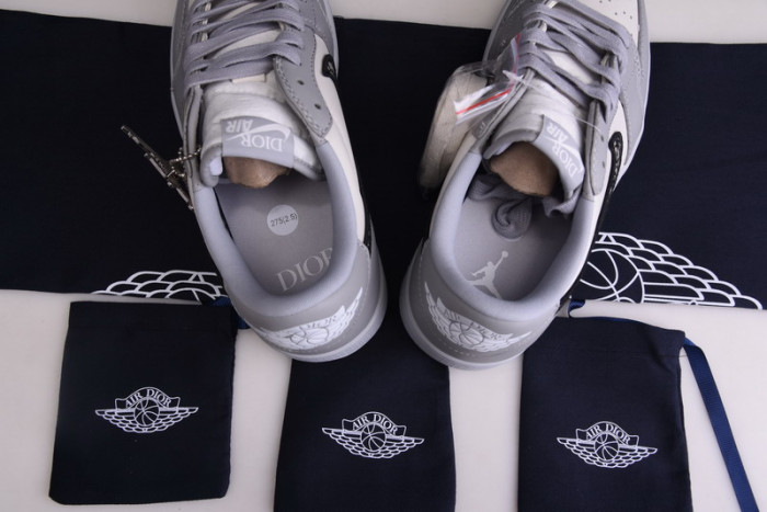 AIR JORDAN 1 low  CN8007-001
