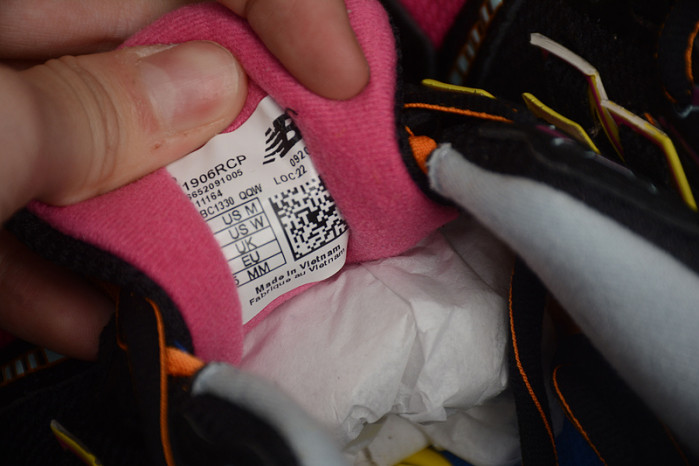 NEW BALANCE 1906R NB000025