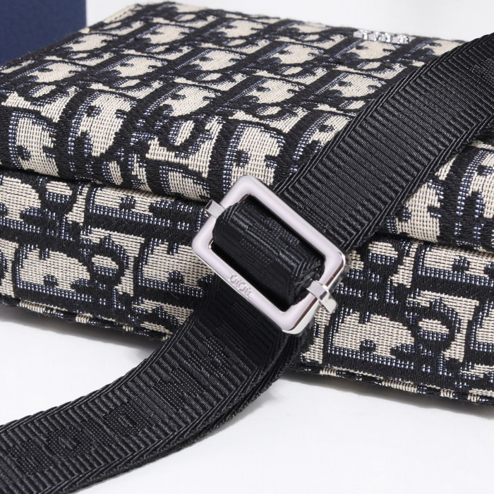 Dior BAG2
