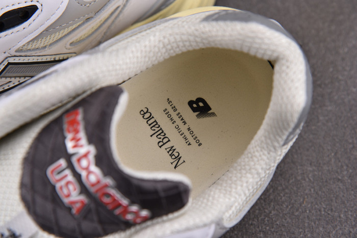 NEW BALANCE NB990 NB000032
