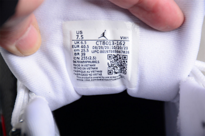 Air Jordan 12 Red Taxi CT8013-162