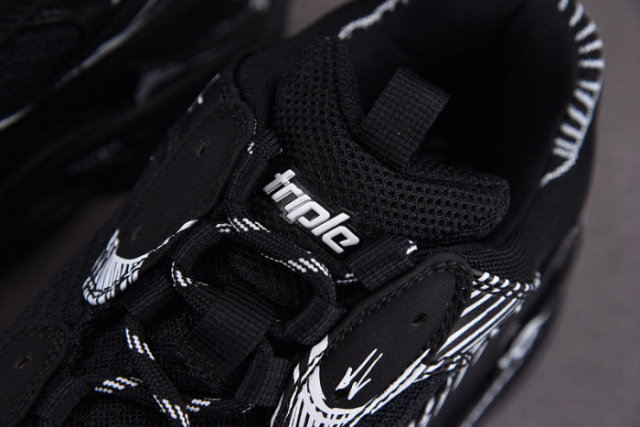 TRIPLES TRAINER SNEAKERS 2000063