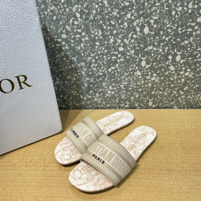 Dio*r sandal14