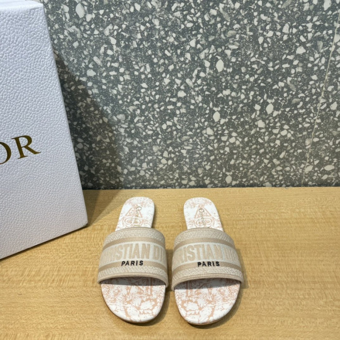 Dio*r sandal14