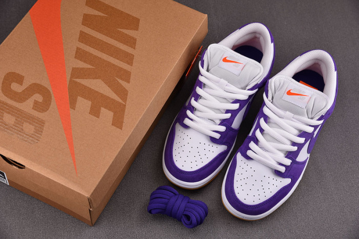 Nike SB Dunk Low 