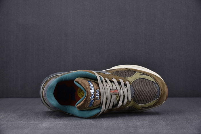 NEW BALANCE 992 NB000011