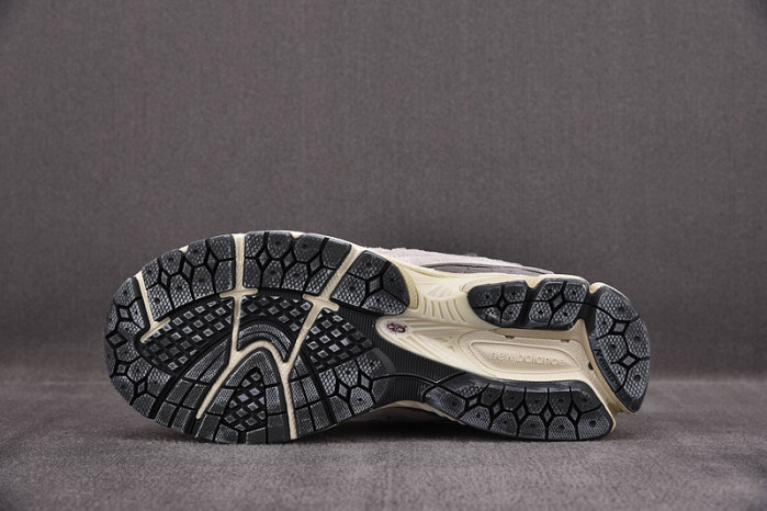 NEW BALANCE 2002 NB000018