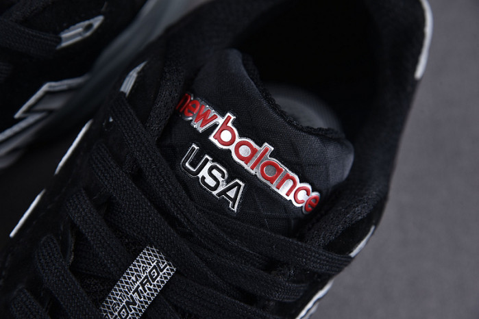 NEW BALANCE 992 NB000008