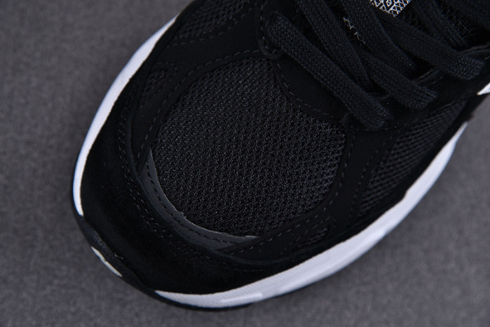 NEW BALANCE 992 NB000008