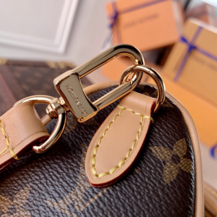 L&V BAG27