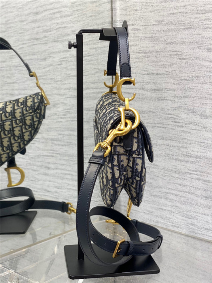 Dior BAG 39