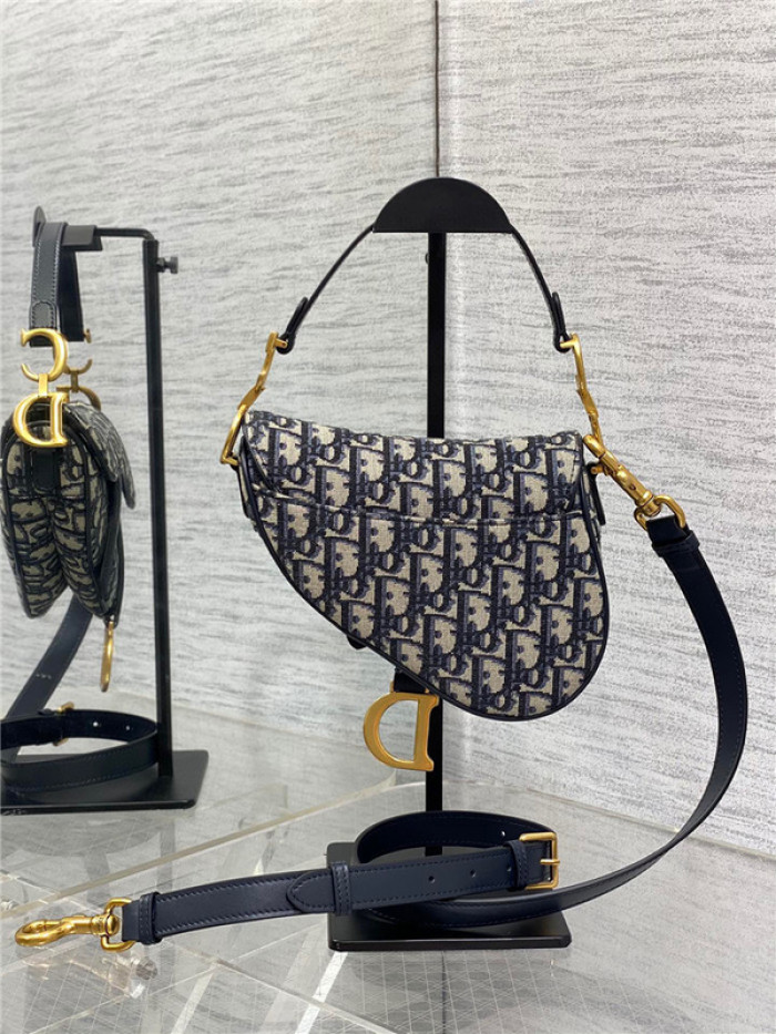 Dior BAG 39