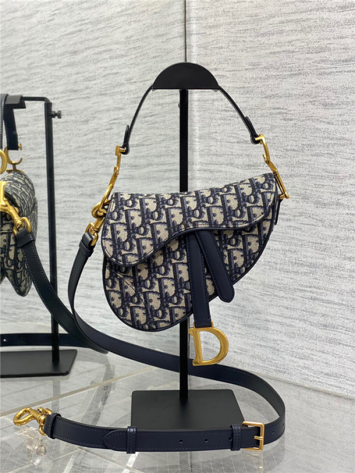 Dior BAG 39