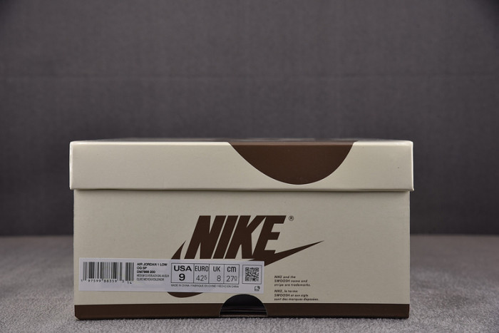 Travis Scott x Air Jordan 1 Low OG Medium Olive  DM7866-200