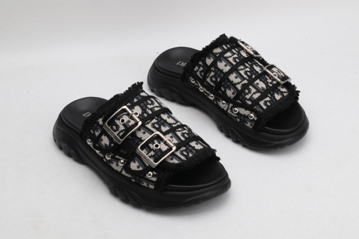 Dio*r sandal10