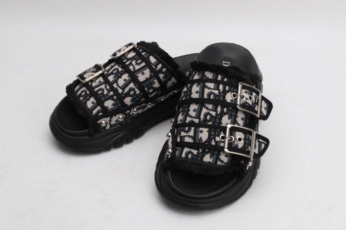 Dio*r sandal10