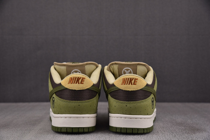 Yuto Horigome x Nike SB Dunk Low Asparagus HF8022-300