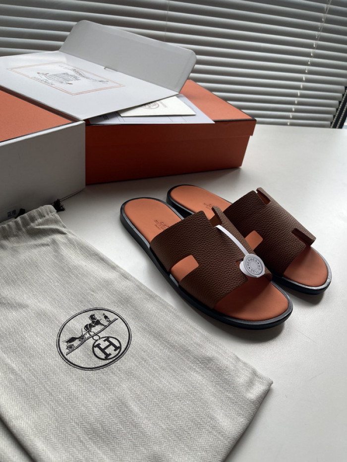 Herme* Sandal85
