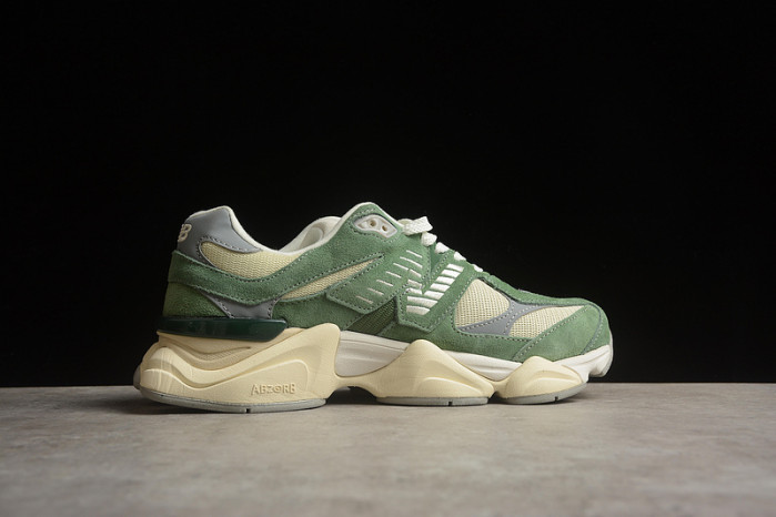 NEW BALANCE 9060  NB000033