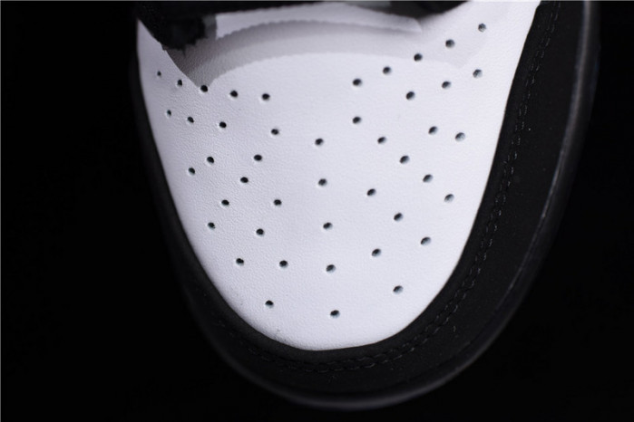 Nike SB Dunk Low Panda Pigeon BV1310-013