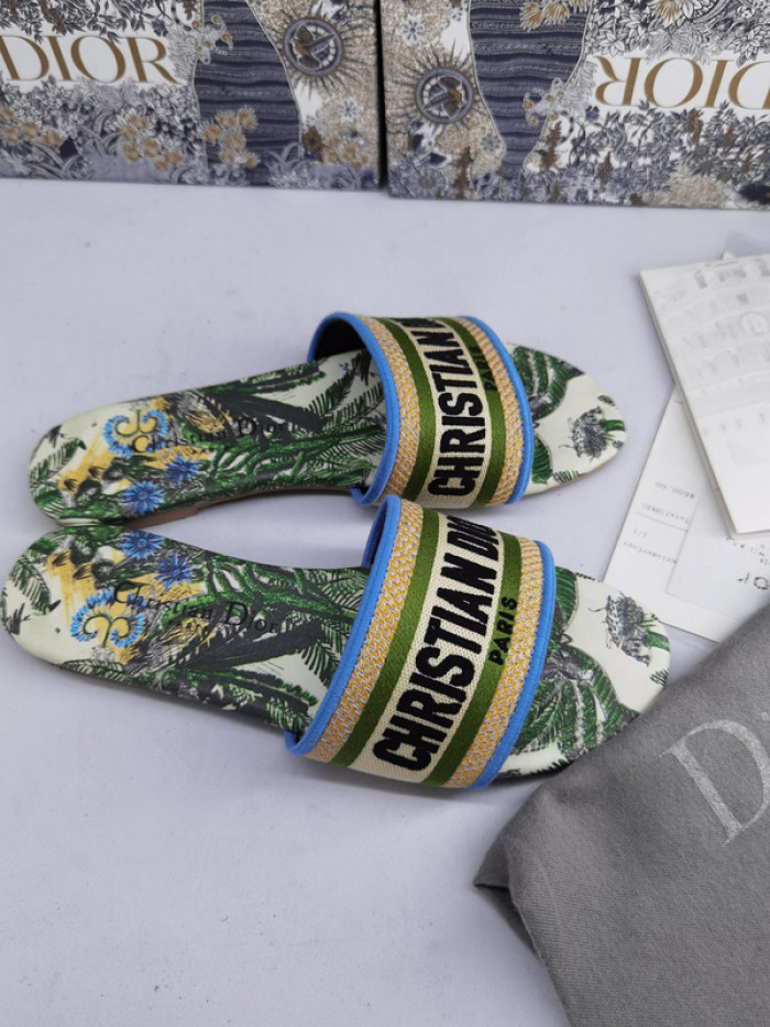 Dio*r sandal17