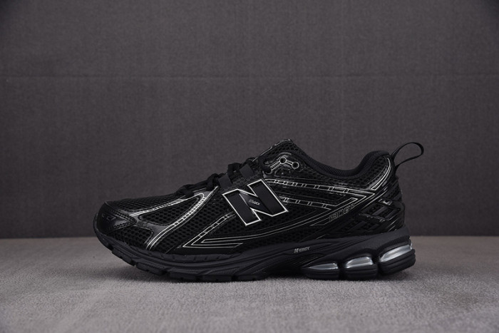 NEW BALANCE 1906R NB000038