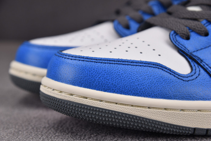 Air Jordan 1 Low SE Flight Vintage FV8439-104