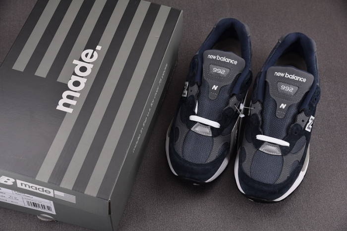 NEW BALANCE 992 NB000036