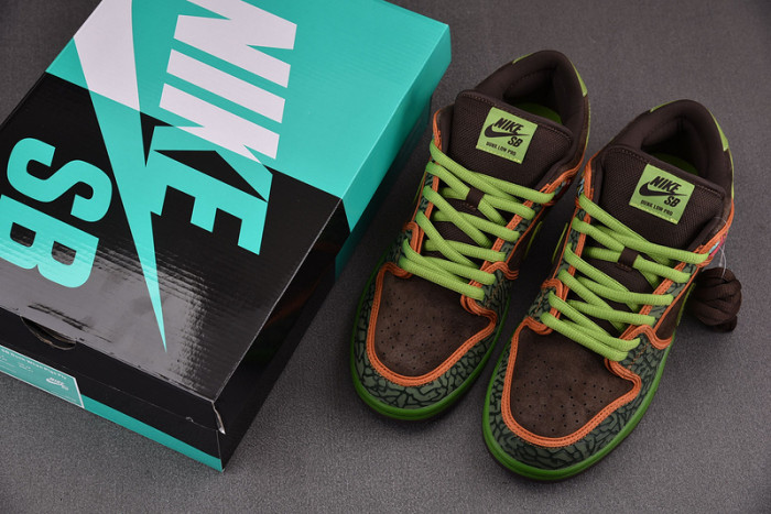 Nike SB Dunk Low De La Soul 789841-332