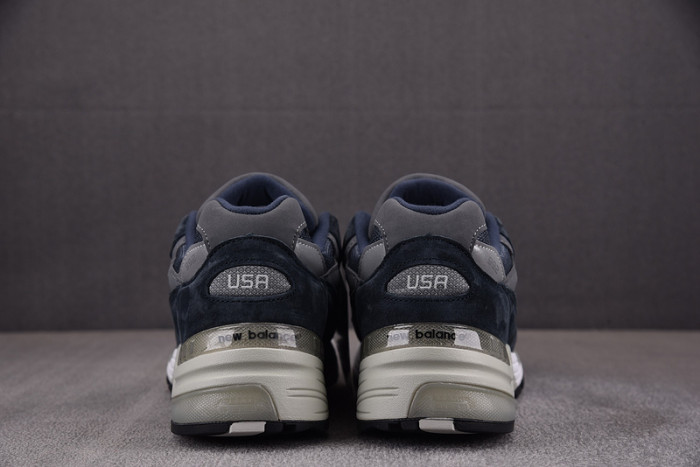 NEW BALANCE 992 NB000036