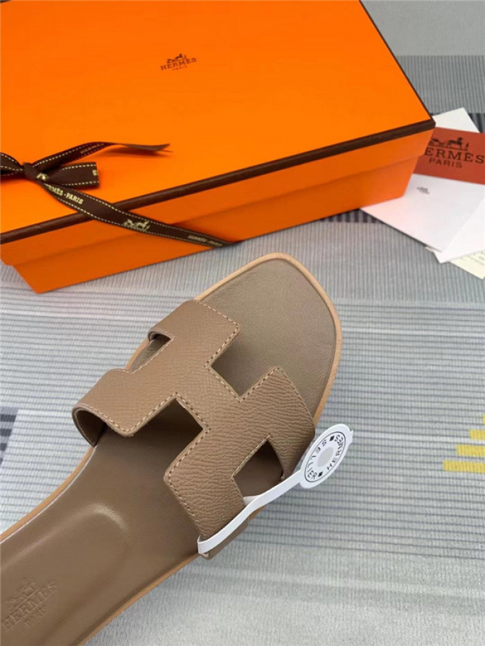 Herme* Sandal32