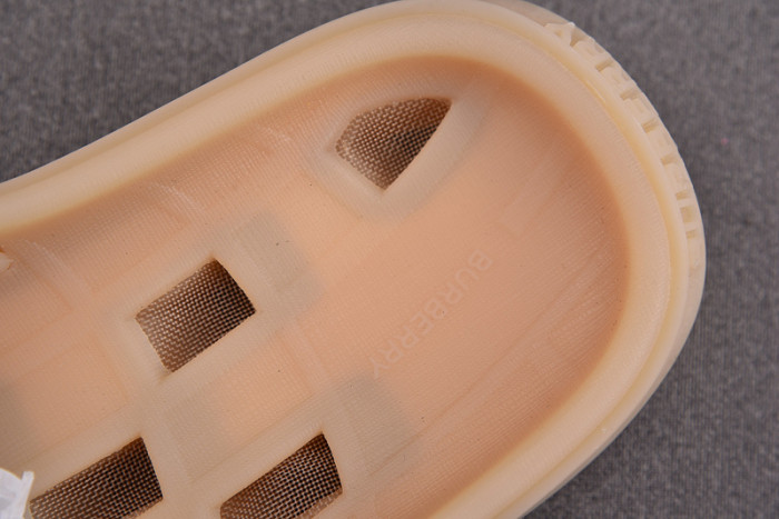 BURBER*Y Sandal8