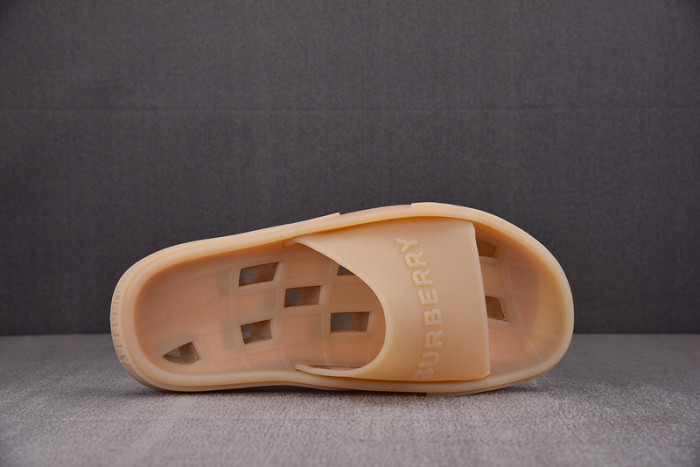 BURBER*Y Sandal8