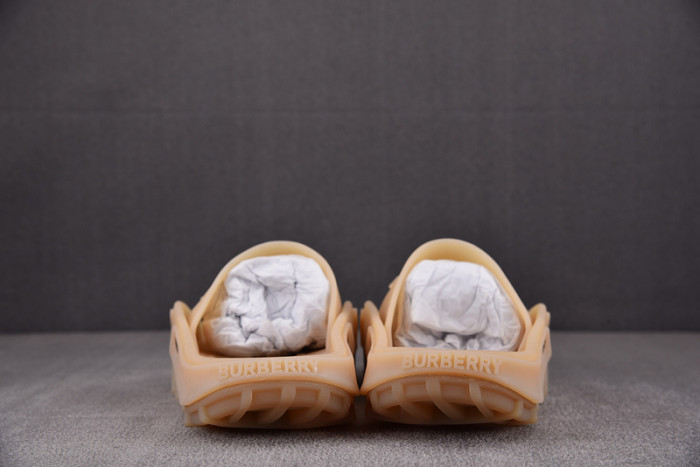 BURBER*Y Sandal8