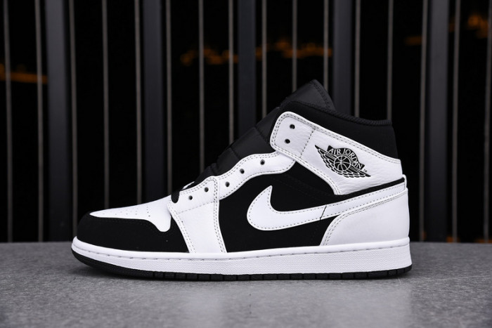 Air Jordan 1 Retro Mid ''Tuxedo''  554724-113