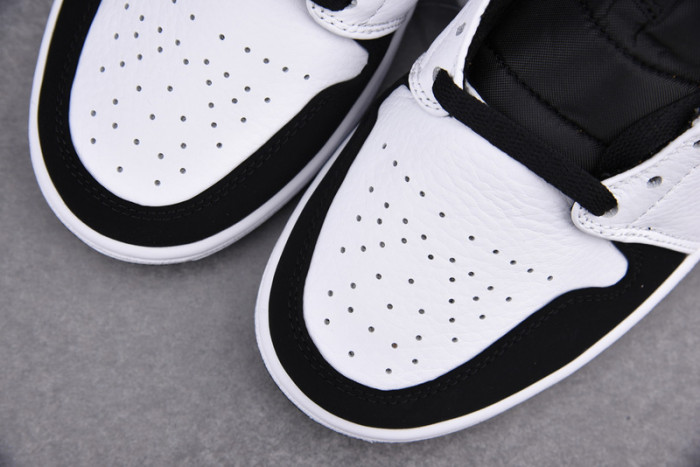 Air Jordan 1 Retro Mid 