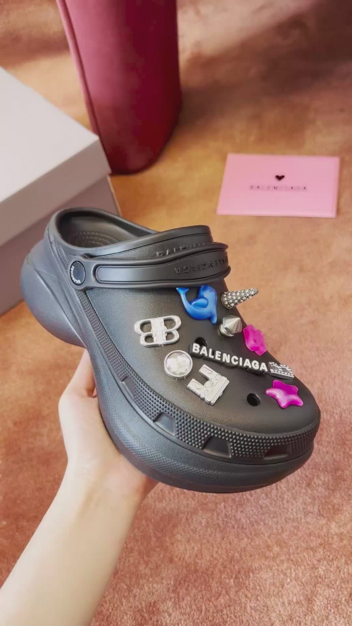 BALENCIAG* Crocs 56