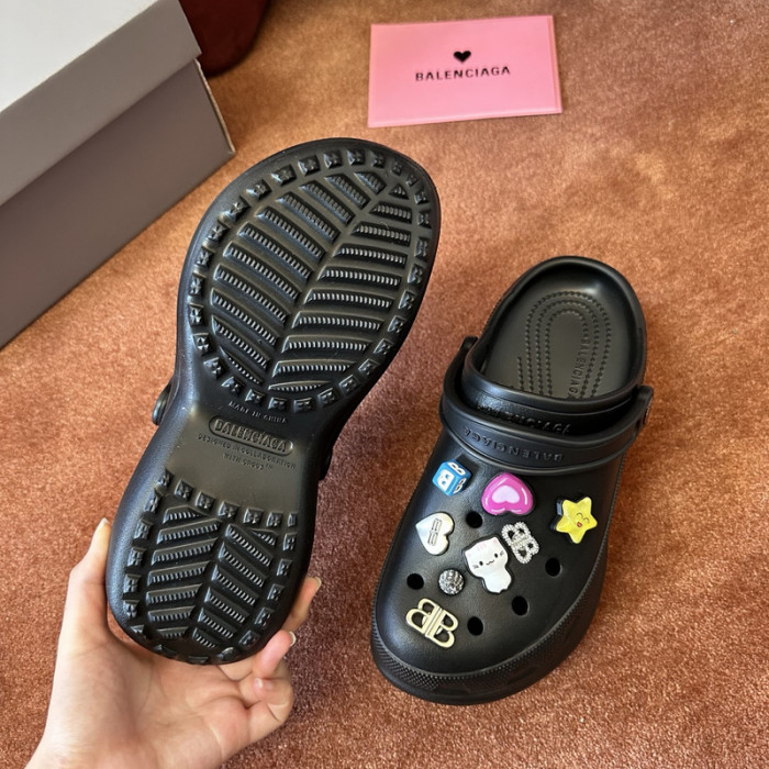 BALENCIAG* Crocs 56