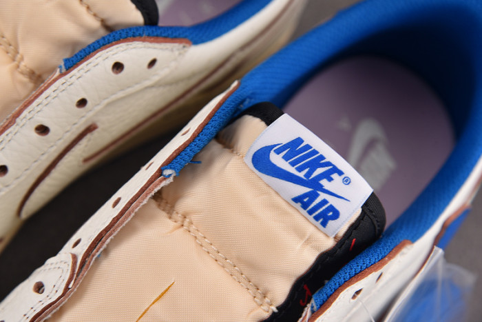 Travis Scott x Fragment x Air Jordan 1 Low OG DM7866-104