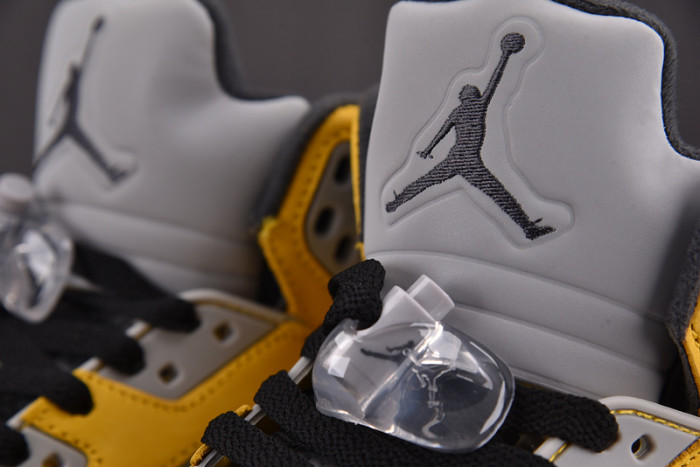 Jordan 5 Retro Tokyo T23 (2025) IO3372-700