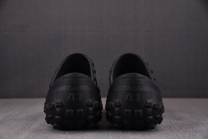 BALENCIAG* SANDAL 41