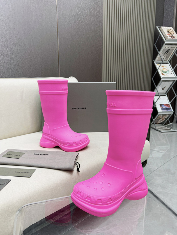 BALENCIAG* CROCS BOOT 5000093