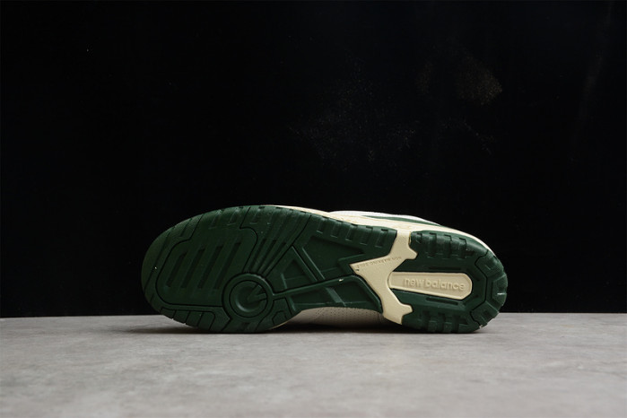NEW BALANCE 550 NB000001