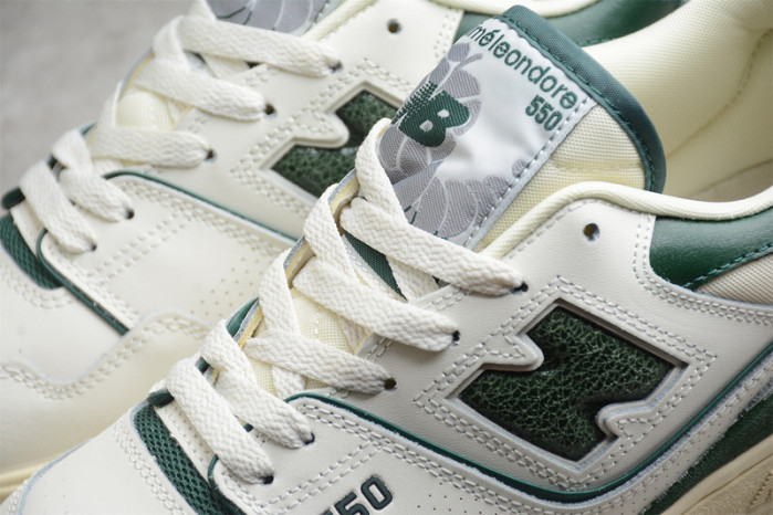 NEW BALANCE 550 NB000001