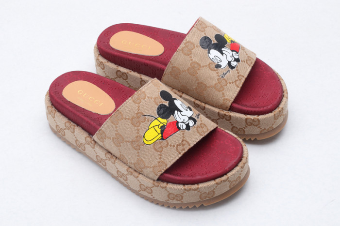 Gucc* Sandal71