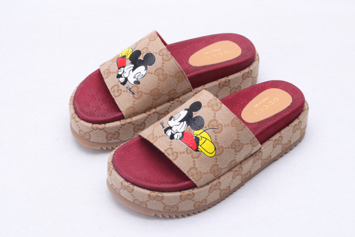 Gucc* Sandal71