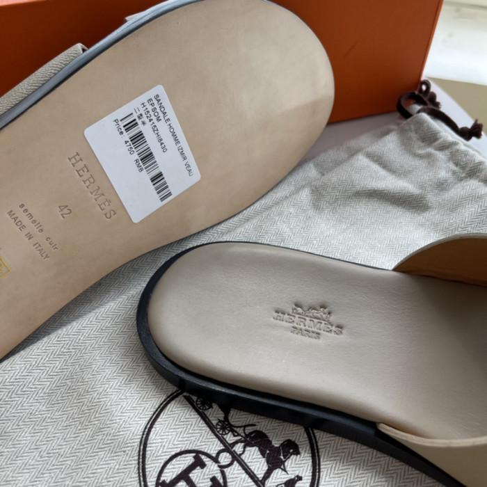 Herme* Sandal57